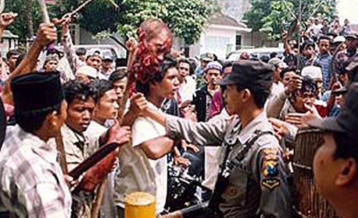 98印尼华人惨案(98年印尼华人惨案美国)-第5张图片