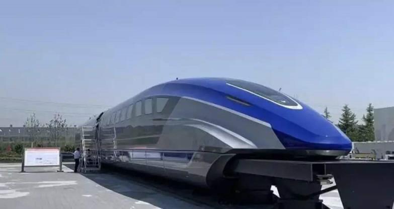 中国第一台磁悬浮列车来自哪里(中国磁悬浮列车世界第一吗)