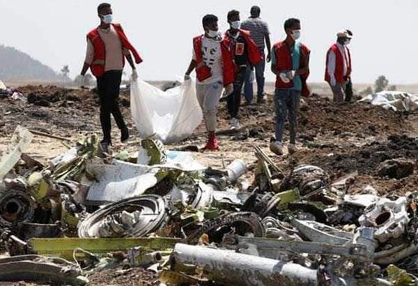 东航载132人波音737失事，事发前速度高度骤降，目击者：飞机解体