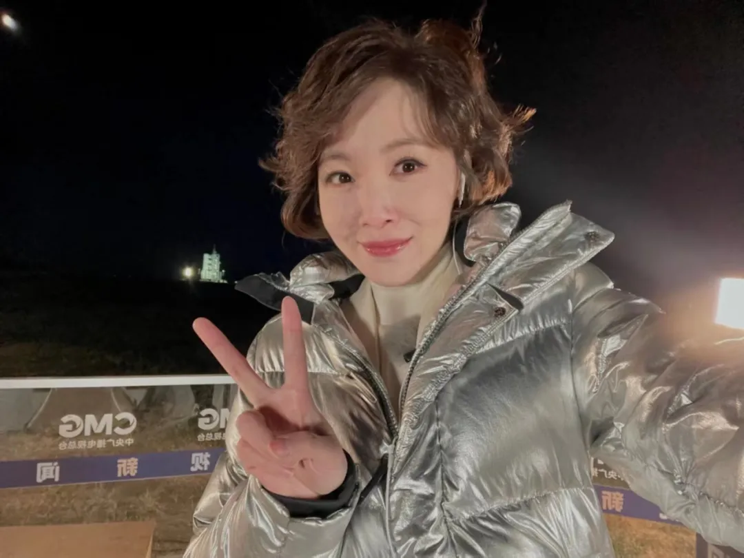 朝闻天下今天主持人是谁 朝闻天下主持人名单 女主播