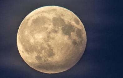 网友实验证明三星拍摄月亮存在造假