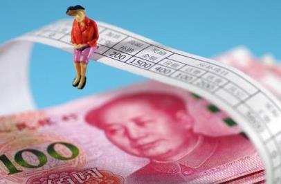 中国女性职场现状调查报告:今年女性平均月薪8689元