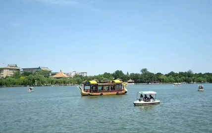 2023五一北京北海公园能划船吗,北京北海公园在哪个地铁站下车
