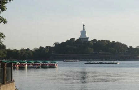 2023五一北京北海公园能划船吗,北京北海公园在哪个地铁站下车