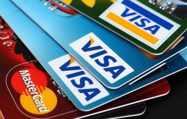 夫妻回应剪掉名下所有信用卡,剪掉名下所有信用卡还能用吗