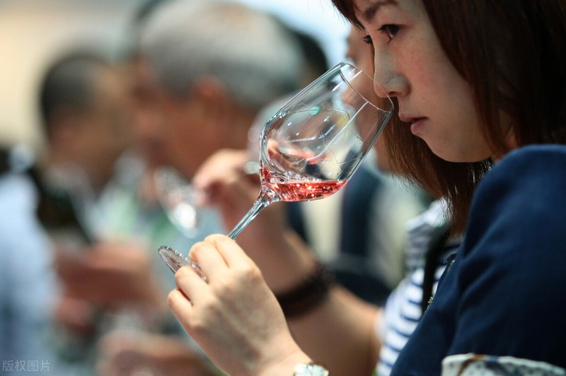 法国拉菲红酒多少钱一瓶 82年的拉菲为什么这么贵,多少钱,葡萄酒,红酒