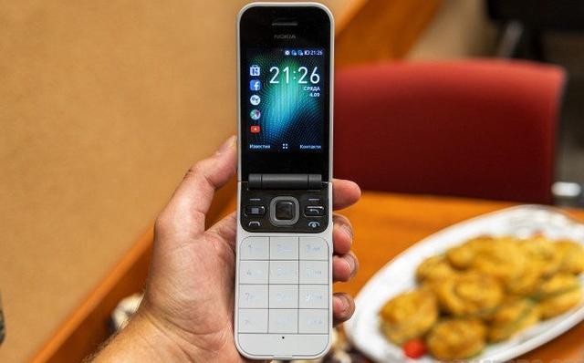 诺基亚手机型号大全,诺基亚再推翻盖手机售价仅700元,售价,手机,产品
