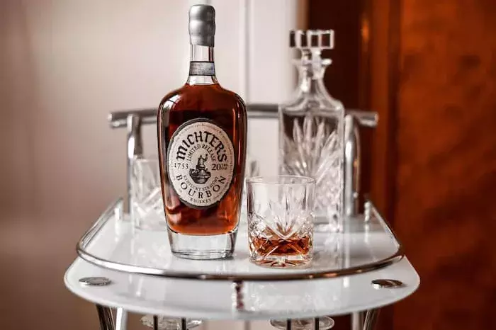2019 全球 10 大最佳威士忌，了解下品牌万一喝到了呢？