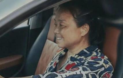 58岁自驾阿姨苏敏决定离婚,56岁阿姨自驾游的老公回应