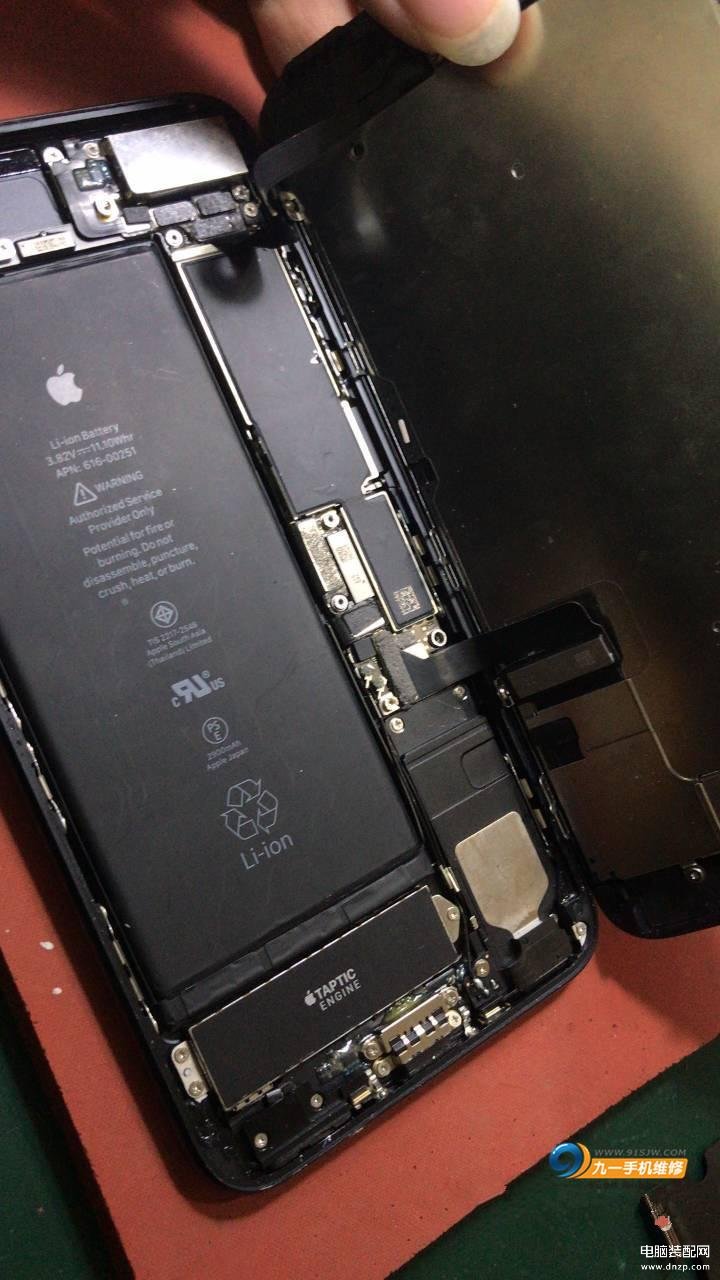 苹果12进水了怎么处理比较好,iPhone手机进水急救教程