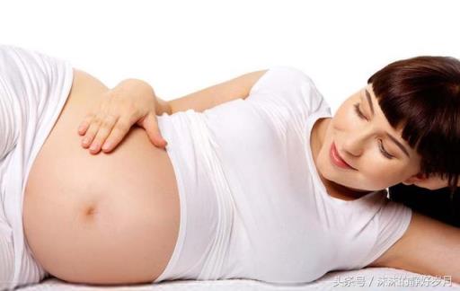 胎动不仅是检测胎宝宝活动量的指标之一,怎么通过胎动分辨胎儿的手和脚